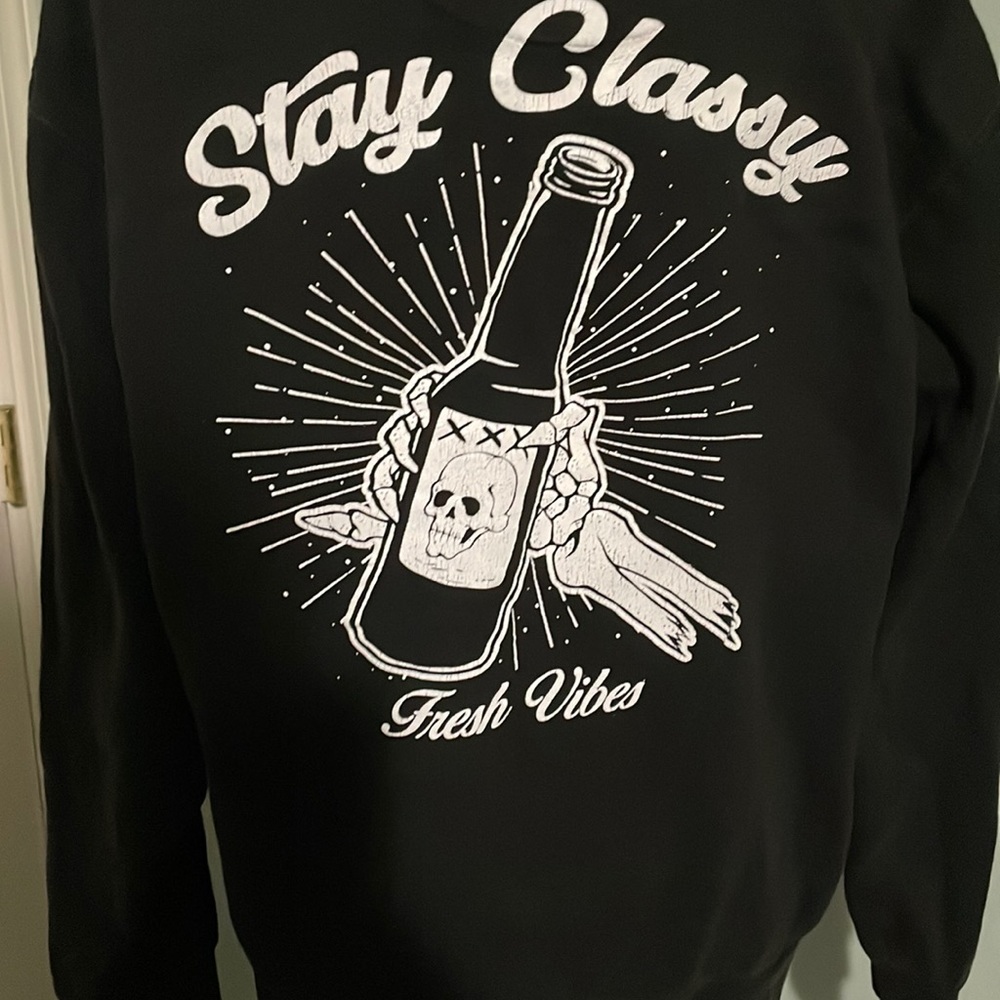 Men’s “Fresh Vibes” Black Size Large Hooded Sweatshirt